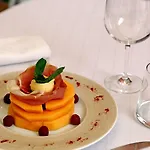 Logis Restaurant De La Paix Hotel