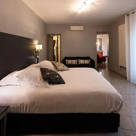 Hotell Logis Restaurant De La Paix