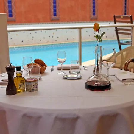 Logis Restaurant De La Paix Lodève