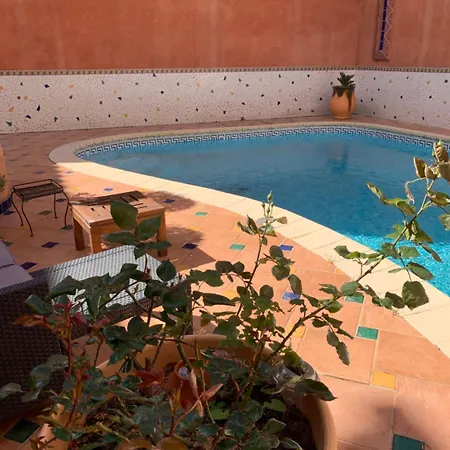 Logis Restaurant De La Paix Hotell