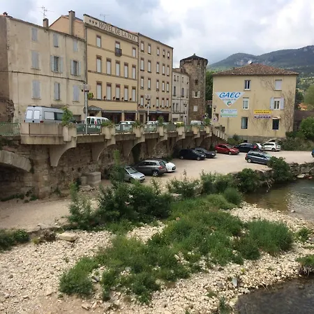 Logis Restaurant De La Paix 3*