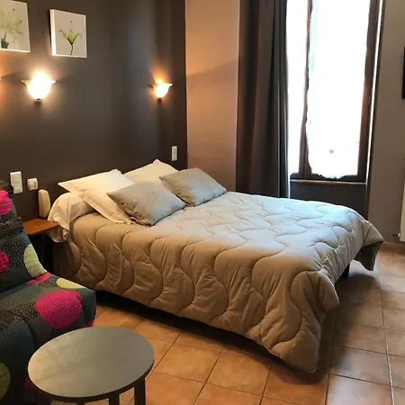 Hotell Logis Restaurant De La Paix