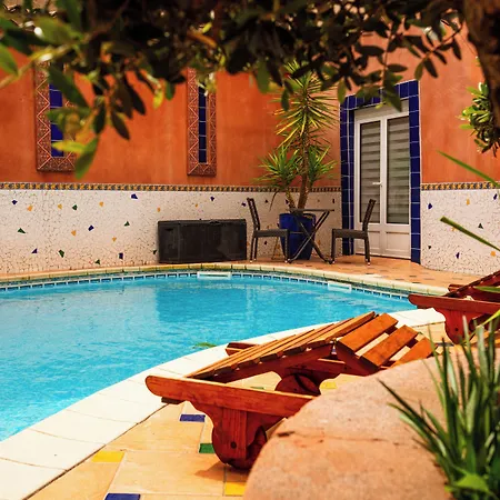 Logis Restaurant De La Paix 3* Lodève