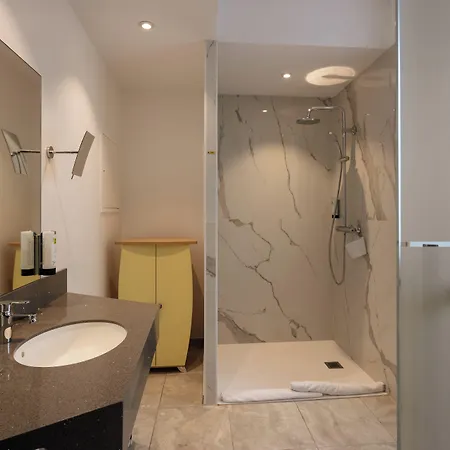 Logis Restaurant De La Paix Hotel 3*