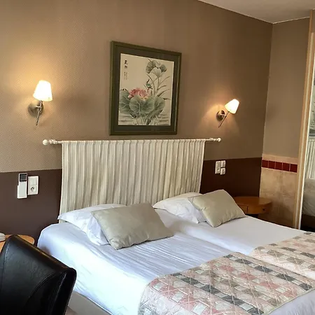 Hotell Logis Restaurant De La Paix Lodève