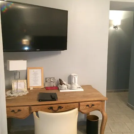 Hotell Logis Restaurant De La Paix
