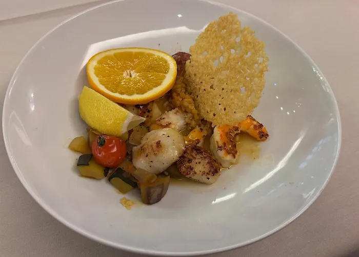 Logis Restaurant De La Paix Hotel Lodève