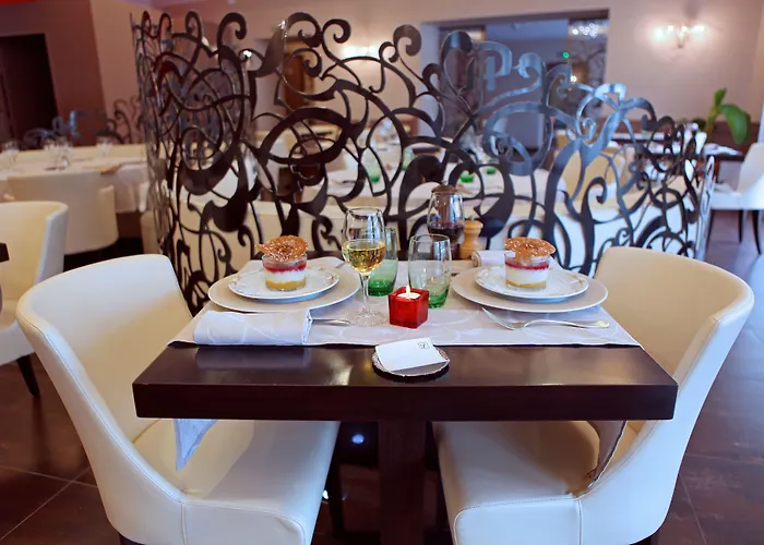 Logis Restaurant De La Paix Lodève