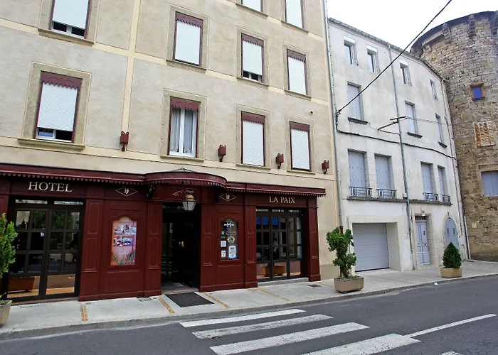 Hotel Logis Restaurant De La Paix 3*