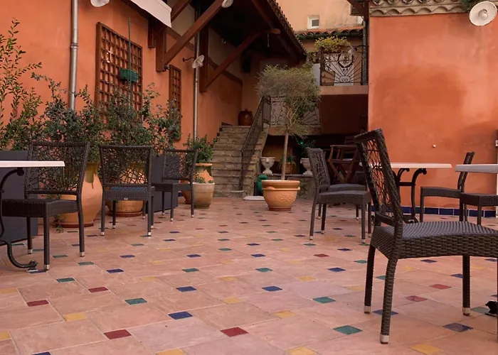 Logis Restaurant De La Paix 3* Lodève